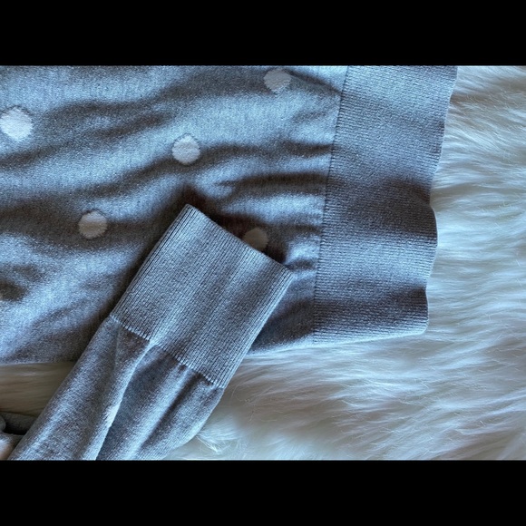 *SOLD*Beautiful Tommy Hilfiger Top - Picture 3 of 7